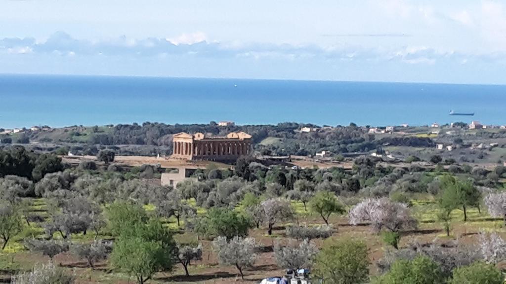 Villa Salvatore Сан-Леоне Екстер'єр фото